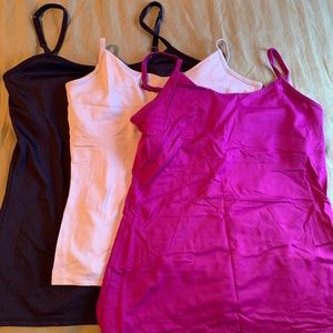 New York & Company bra cami tops shelf bra size M lot of 3 excellent condition!